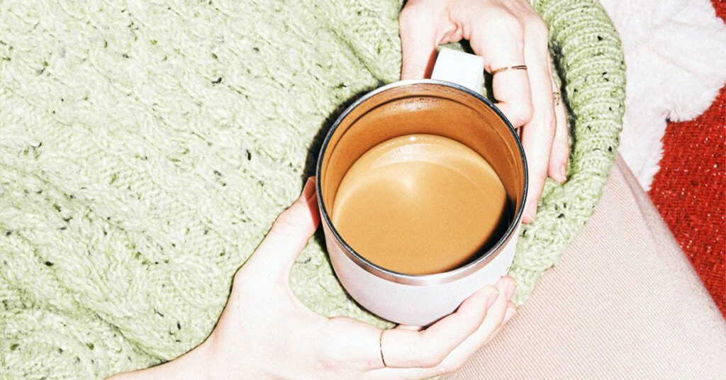 Boire du café peut aider à réduire le risque de décès dû à la sédentarité