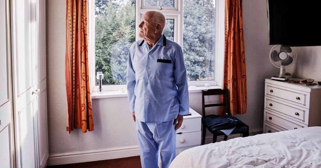 Dormir sur le dos peut-il augmenter le risque de maladie d’Alzheimer ?