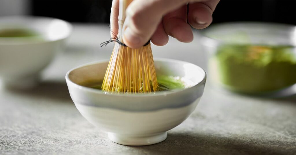 Le thé vert Matcha pourrait améliorer le sommeil et le fonctionnement social chez les personnes âgées