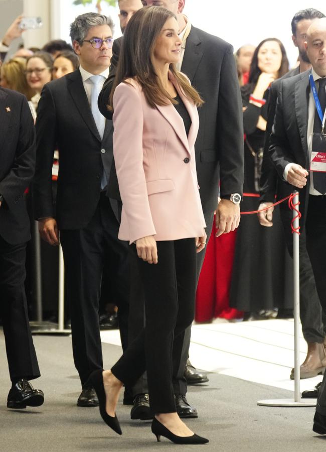La reine Letizia au 45e Salon international du tourisme. (IMAGES LIMITÉES)