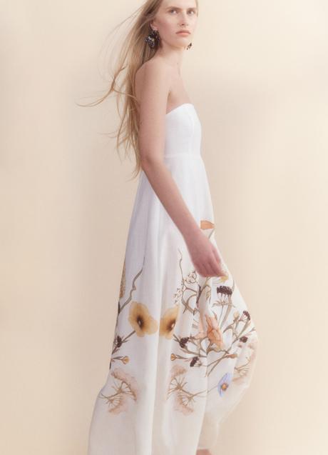 Robe H&M blanche (69,99 euros)