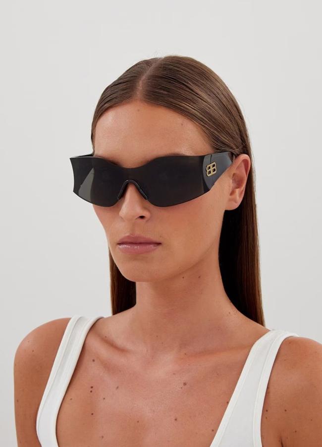 Lunettes de soleil de style grande visière