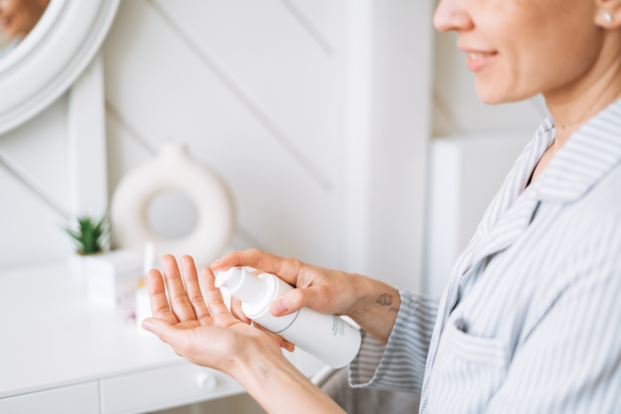 Crèmes avec œstrogènes sur le visage: effet anti-âge controversé
