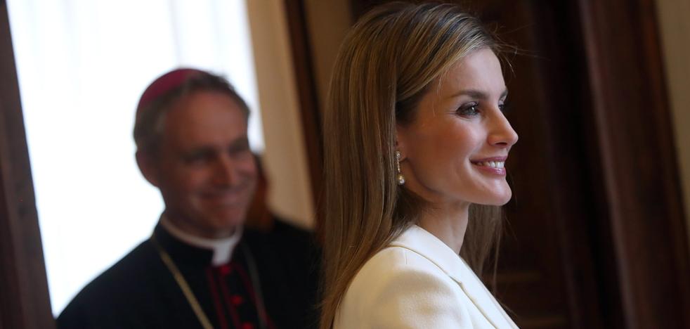 Les 3 regards de la reine Letizia lors de ses trois réunions avec le pape François