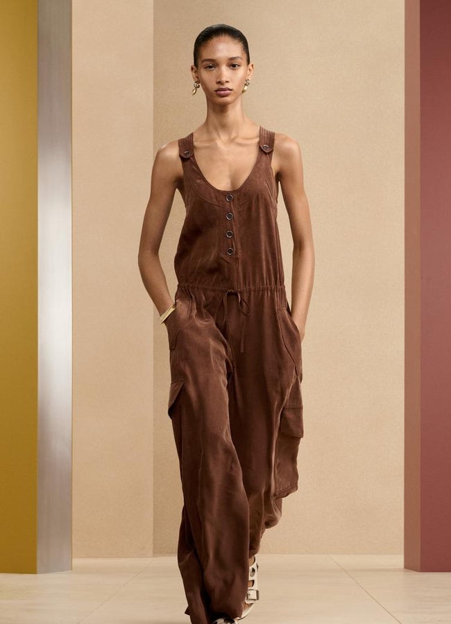 Zara Brown singe.
