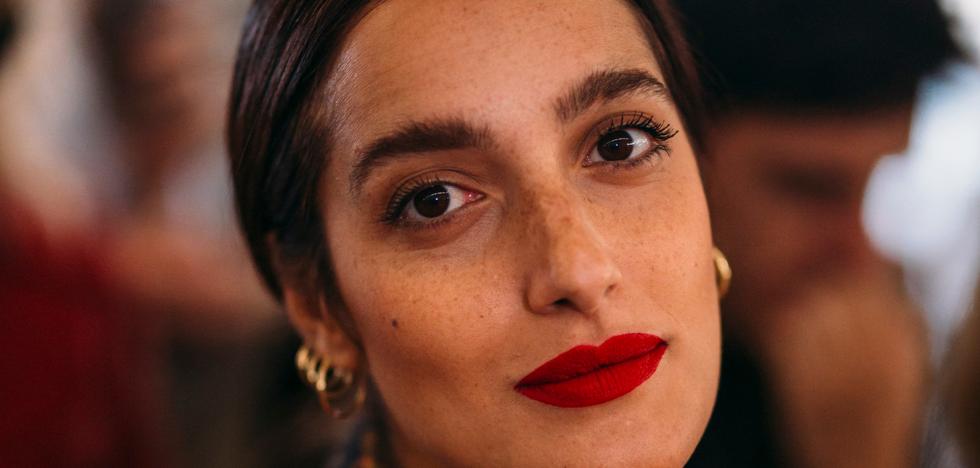 Une maquilleuse professionnelle nous dit toutes les clés pour obtenir l'effet de lèvres floues