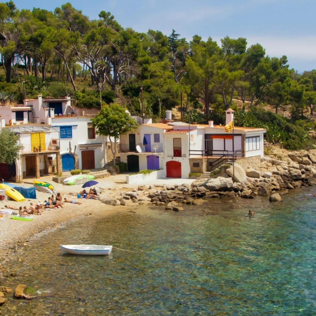 Playas de la costa mediterránea que los turistas no conocen y no están masificadas
