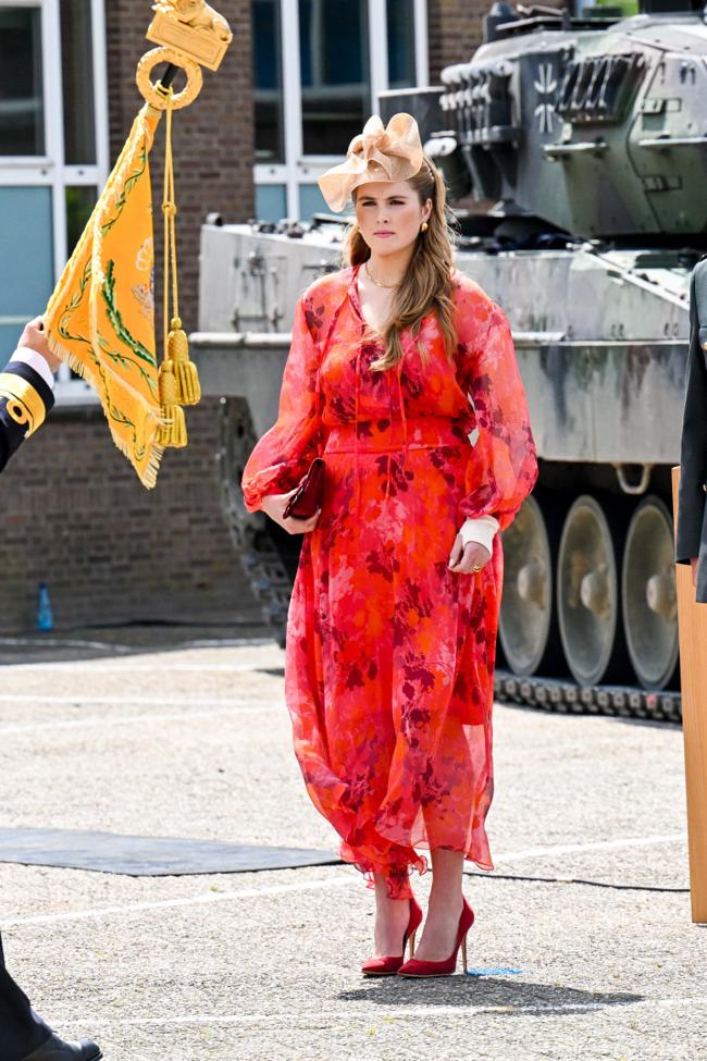 Amalia de Hollande avec la robe de Natan
