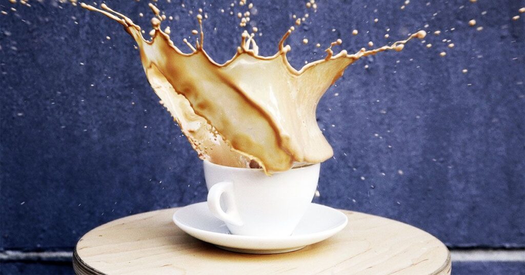 Café instantané lié à un risque presque sept fois plus élevé de problèmes de vision, découvre l'étude