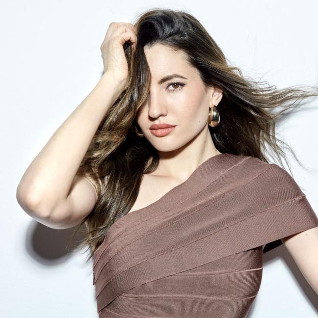 Ivana Baquero joue dans la veuve noire, le nouveau véritable crime de Netflix: 