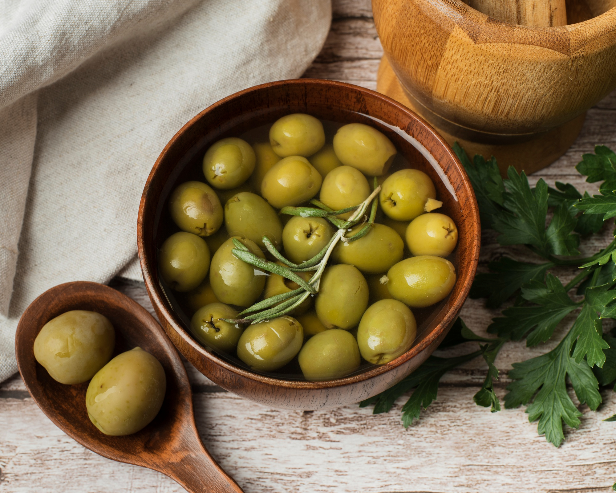 Une astuce avec les olives et ses os pour améliorer le microbiote de votre bouche