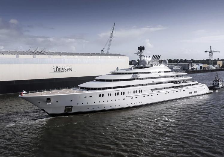 Le Yate l'Opéra, appartenant à l'Abdullah bin Zayed.