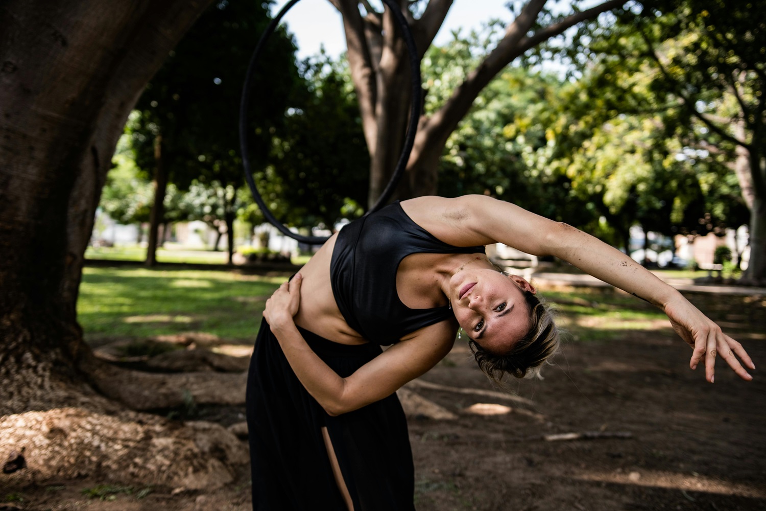 Siège avec saut de grenouille, l'exercice qui améliore le noyau et l'équilibre