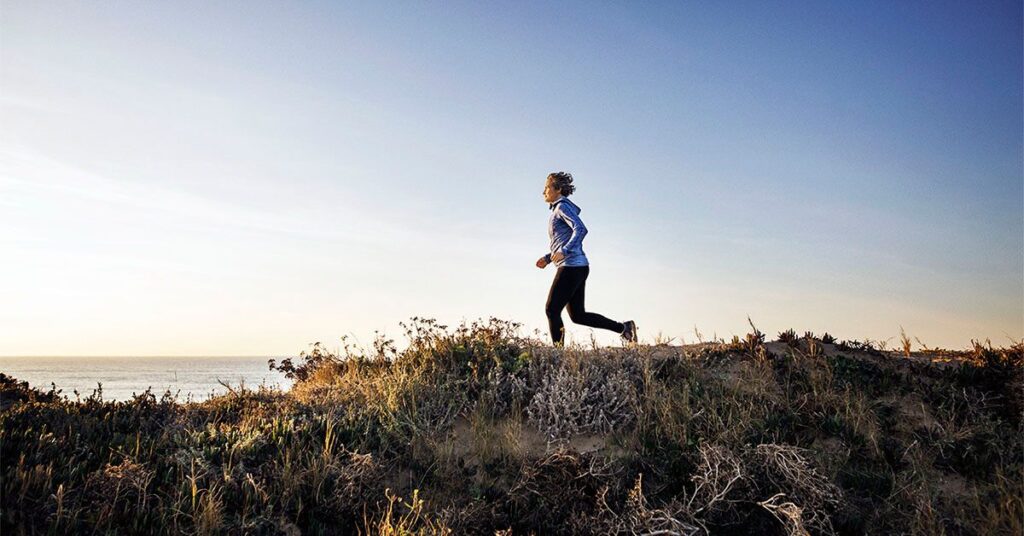 La polyarthrite rhumatoïde commence silencieusement des années avant la douleur,