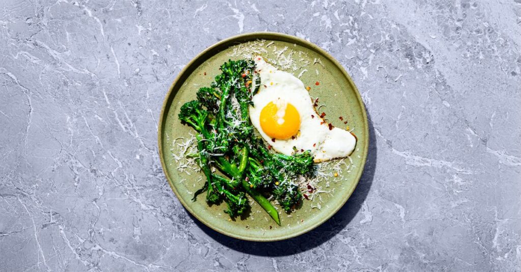 Le régime céto peut affecter la vitesse du vieillissement différemment chez les hommes et les femmes