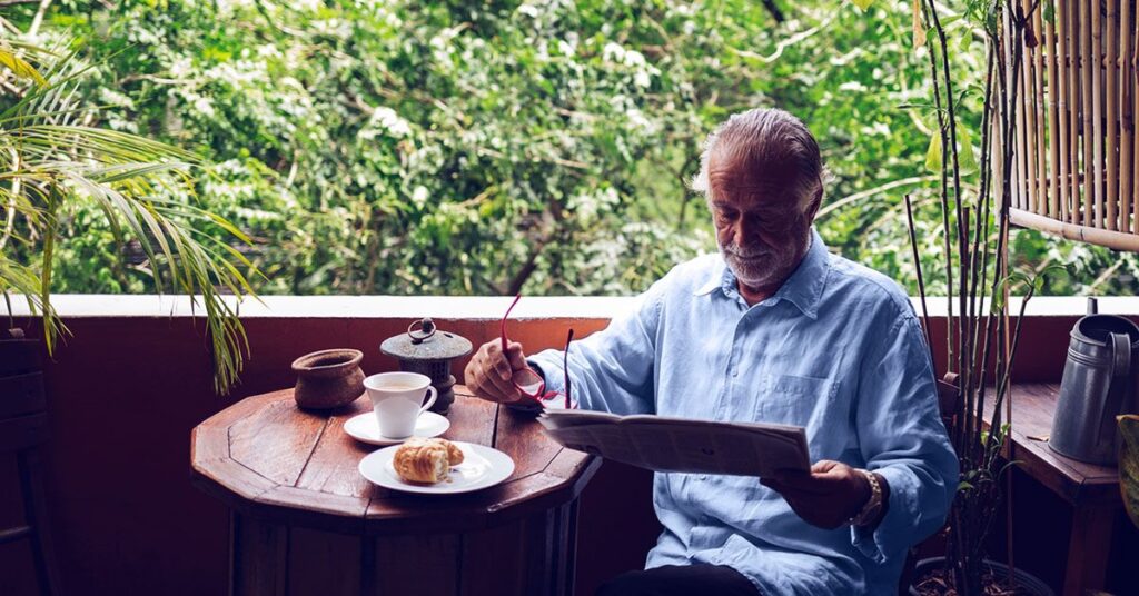 Prendre le petit déjeuner en retard lié au vieillissement biologique, à la dépression et aux problèmes de santé bucco-dentaire