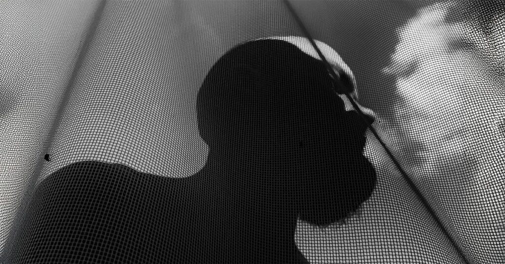 Une étude révèle pourquoi un manque de sommeil et une pression artérielle élevée peuvent augmenter le risque de démence