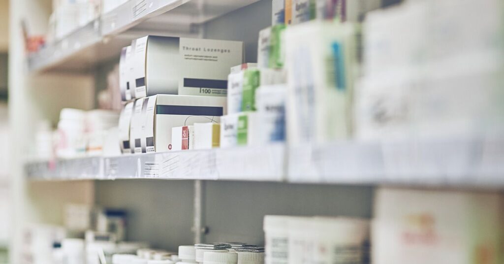 Antibiotiques et 6 autres médicaments liés à un microbiome intestinal perturbé