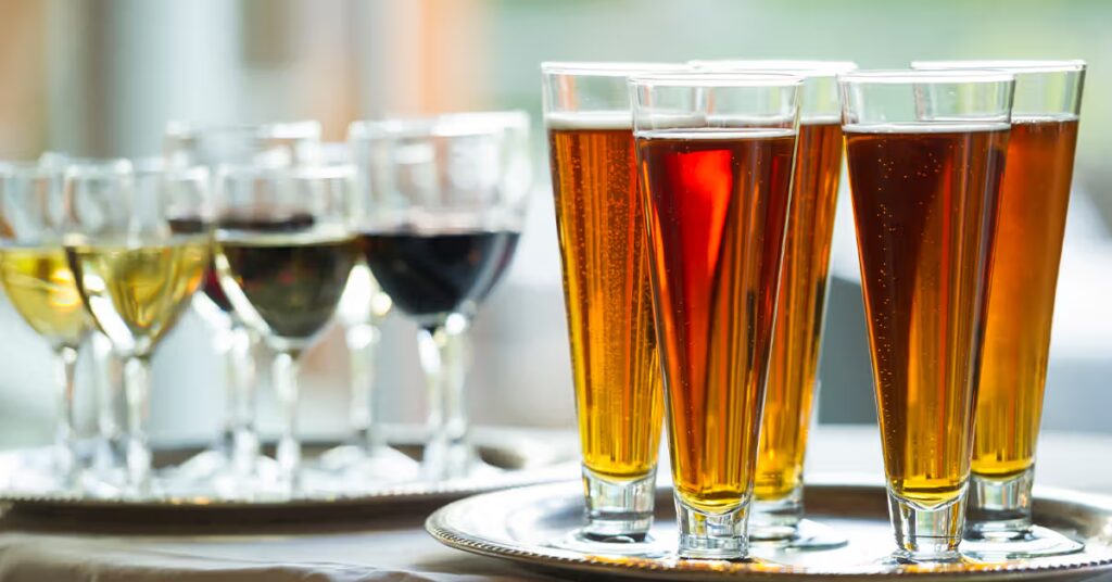 La consommation excessive d'alcool accélère-t-elle le vieillissement cérébral et la maladie d'Alzheimer ? Ce que disent les dernières preuves