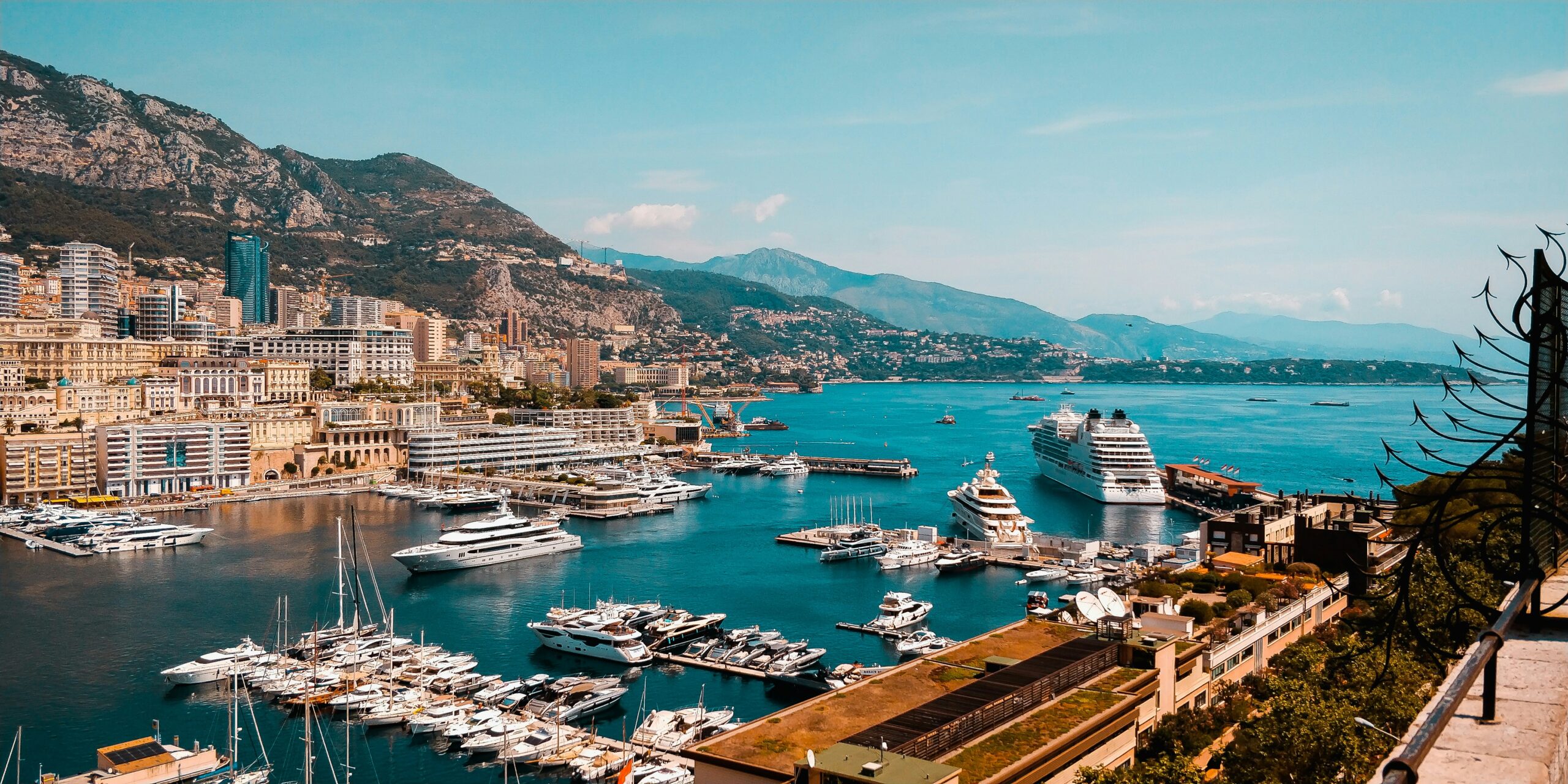 Monaco au-delà du luxe : incontournables et coins cachés