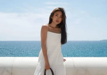 Six idées de looks total white qui marchent toujours en été