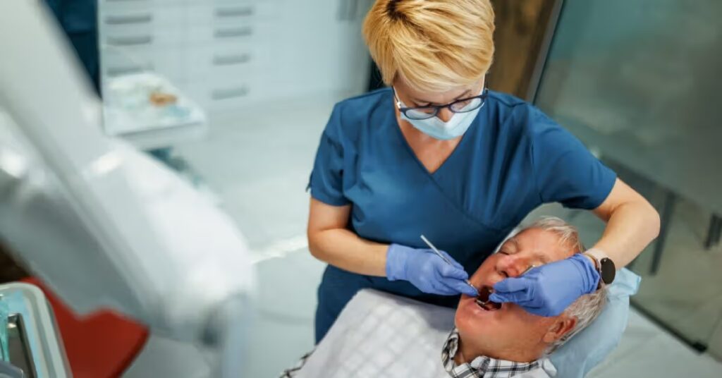 Comment les bactéries responsables des maladies des gencives peuvent affecter la santé cardiaque