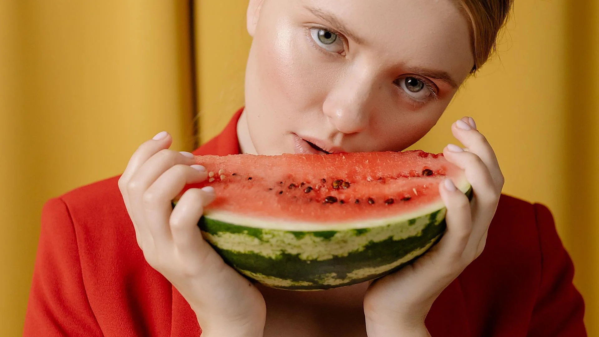 Violeta Kushkyan, nutritionniste : « Les fruits de juillet associent l'eau à des minéraux essentiels que l'eau seule ne peut apporter »