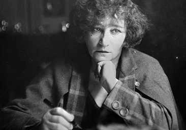 Pourquoi lire Colette, la biographie qui récupère l'un des grands écrivains français du XXe siècle