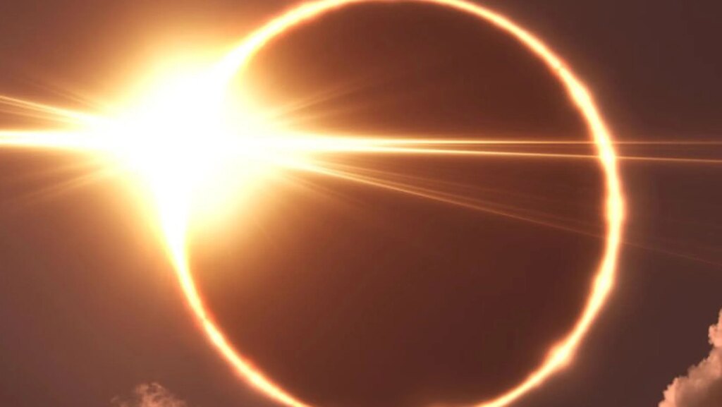 Comment l'éclipse solaire affectera chaque signe du zodiaque et à quoi nous pouvons nous attendre, selon l'horoscope : scandales, chute de dirigeants puissants et force du groupe