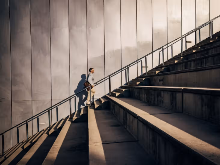 Monter les escaliers est lié à un risque 39 % inférieur de décès par maladie cardiaque, selon une vaste étude