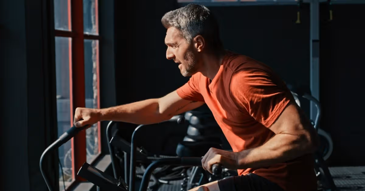 Sprint ou endurance ? Une étude révèle que de courtes séances d'entraînement libèrent des protéines protectrices du cœur