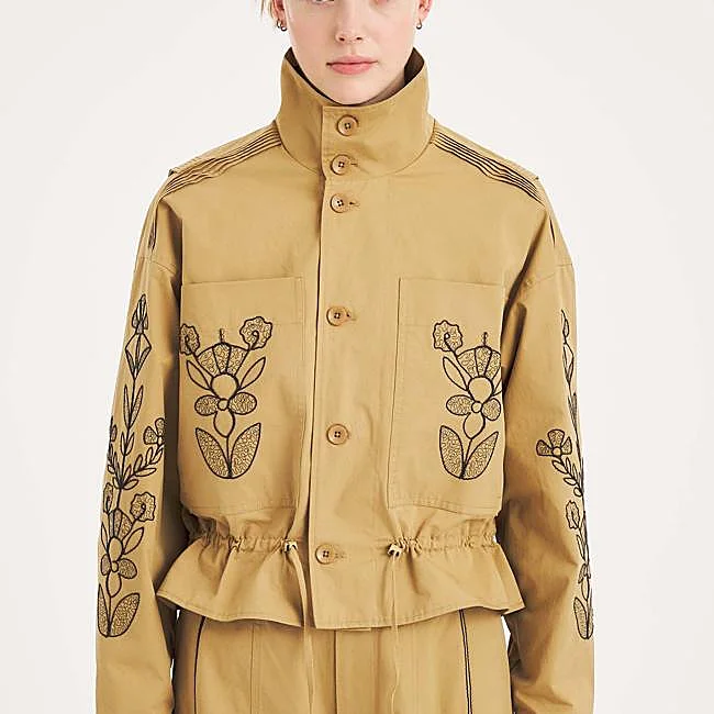 Veste courte Antik Batik, 420 euros.