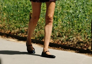 Vous avez mal aux pieds lorsque vous revenez aux chaussures fermées ? Astuces pour éviter les frottements et l'inconfort