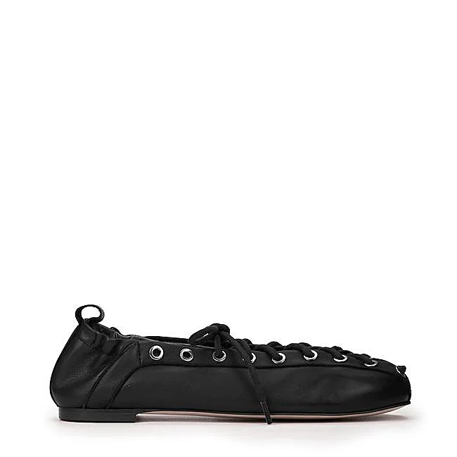 Ballerines plates froncées effet corset pour femme, Pedro Miralles, 116,10 euros.