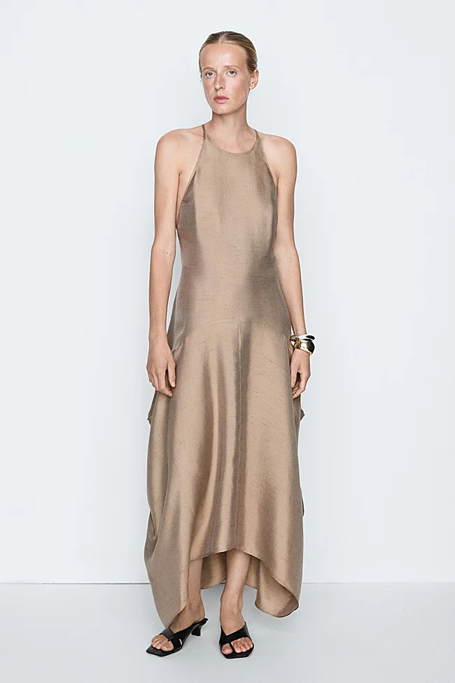 Robe midi Massimo Dutti (149 euros)