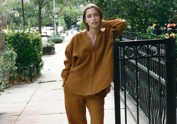 Les pantalons rayés sont partout et nous vous montrons comment les combiner cet automne