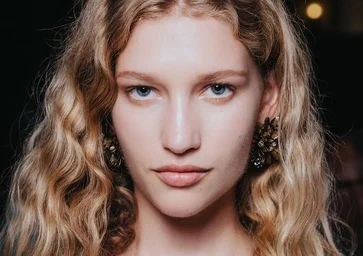 Cinq produits de qualité que j'utilise déjà pour préparer ma peau et mes cheveux à l'automne