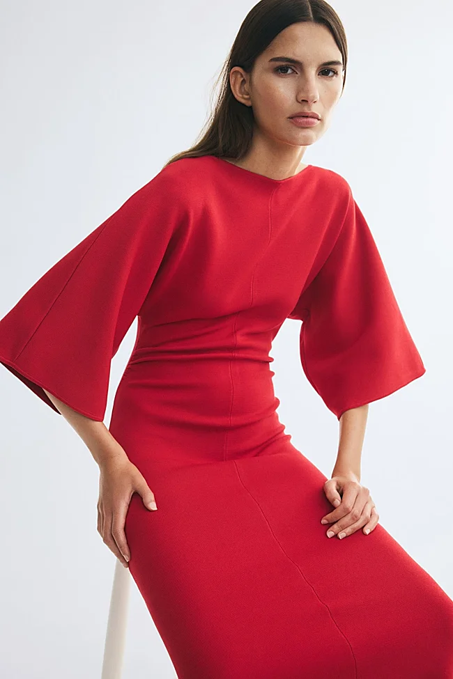 Robe rouge H&M (39,99 euros)