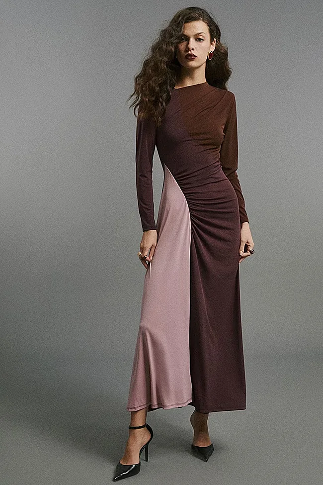 Robe midi Sfera (29,99 euros)