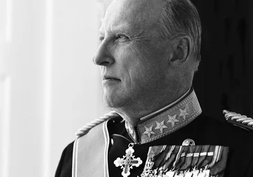 Ce seront les funérailles historiques d'Harald de Norvège : la convalescente Mette-Marit, une grande absence royale et l'invitée la plus inconfortable