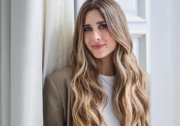 Mercedes Ron, auteur du phénomène jeunesse Culpa mia, présente Marfil : 
